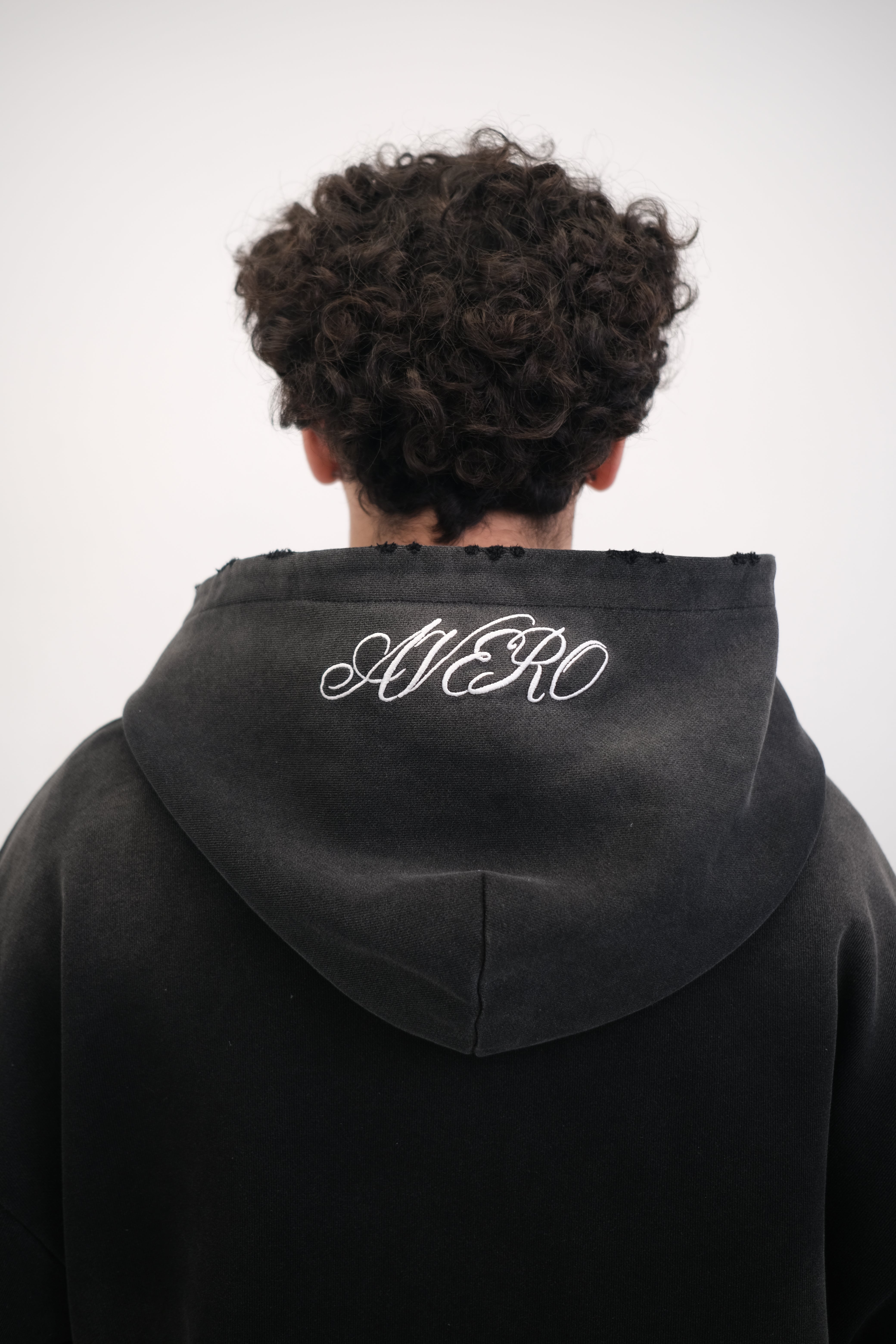 AVERO coal hoodie